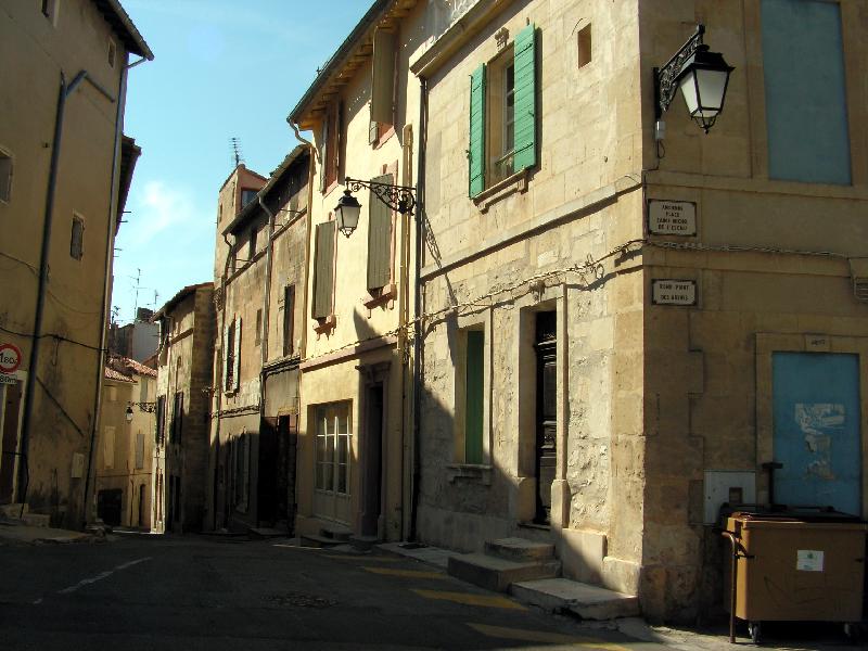 153_Arles 